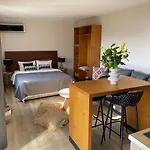 Cactus Suberb With Private Pool شقة Achladies (Skiathos)